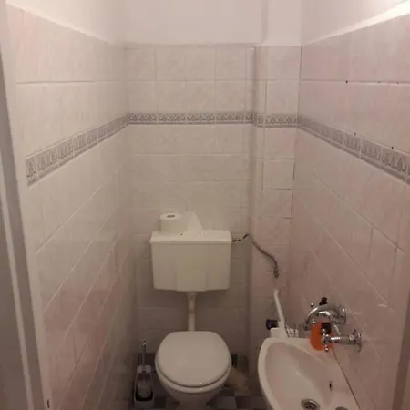 Pietro Na Wp 7- 3 W Domu Jednorodzinnym *